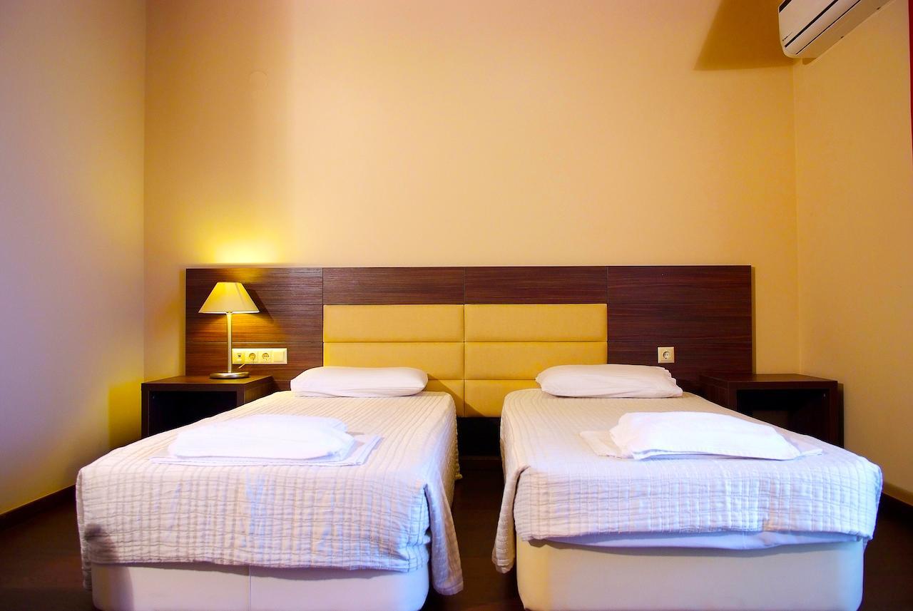 Plotini Hotel Dhidhimotikhon Pokoj fotografie